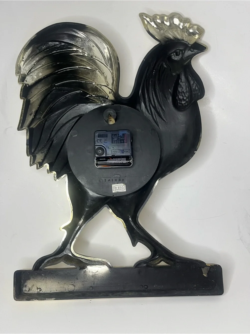 Vtg Rooster Wall Clock Hanger Farmhouse Metallic  Works Kitchen Farmcore 16”x14”